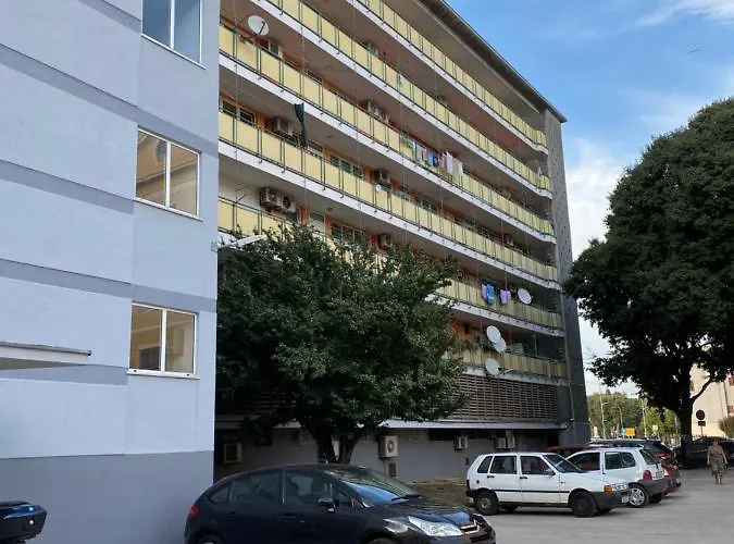 Apartment Center Seaview